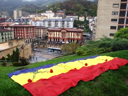 Los socialistas eibarreses conmemoramos el 81. Aniversario de la Proclamaci�n de la Rep�blica en Eibar
