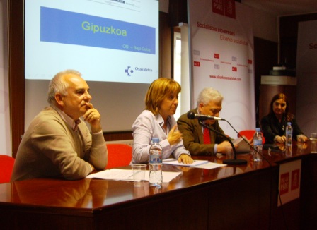 Charla del Viceconsejero de Sanidad Jesus Mar�a Fern�ndez en la Casa del Pueblo de Eibar.