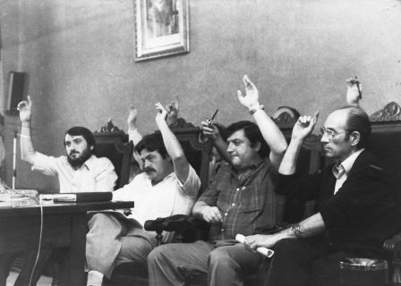 Grupo de concejales socialistas de los años 80. Votación